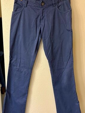 Columbia Women's Straight Leg Pants in Navy 97% cotton